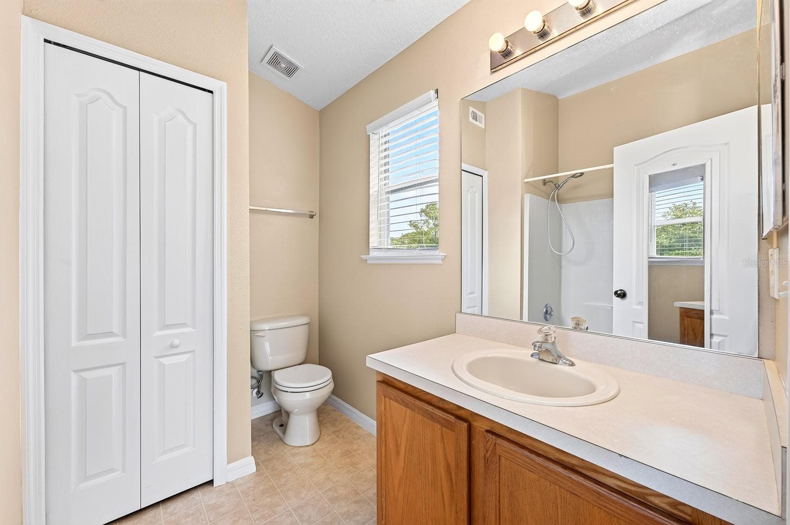 Primary en-suite bath. - 102 WILTON CIR, SANFORD