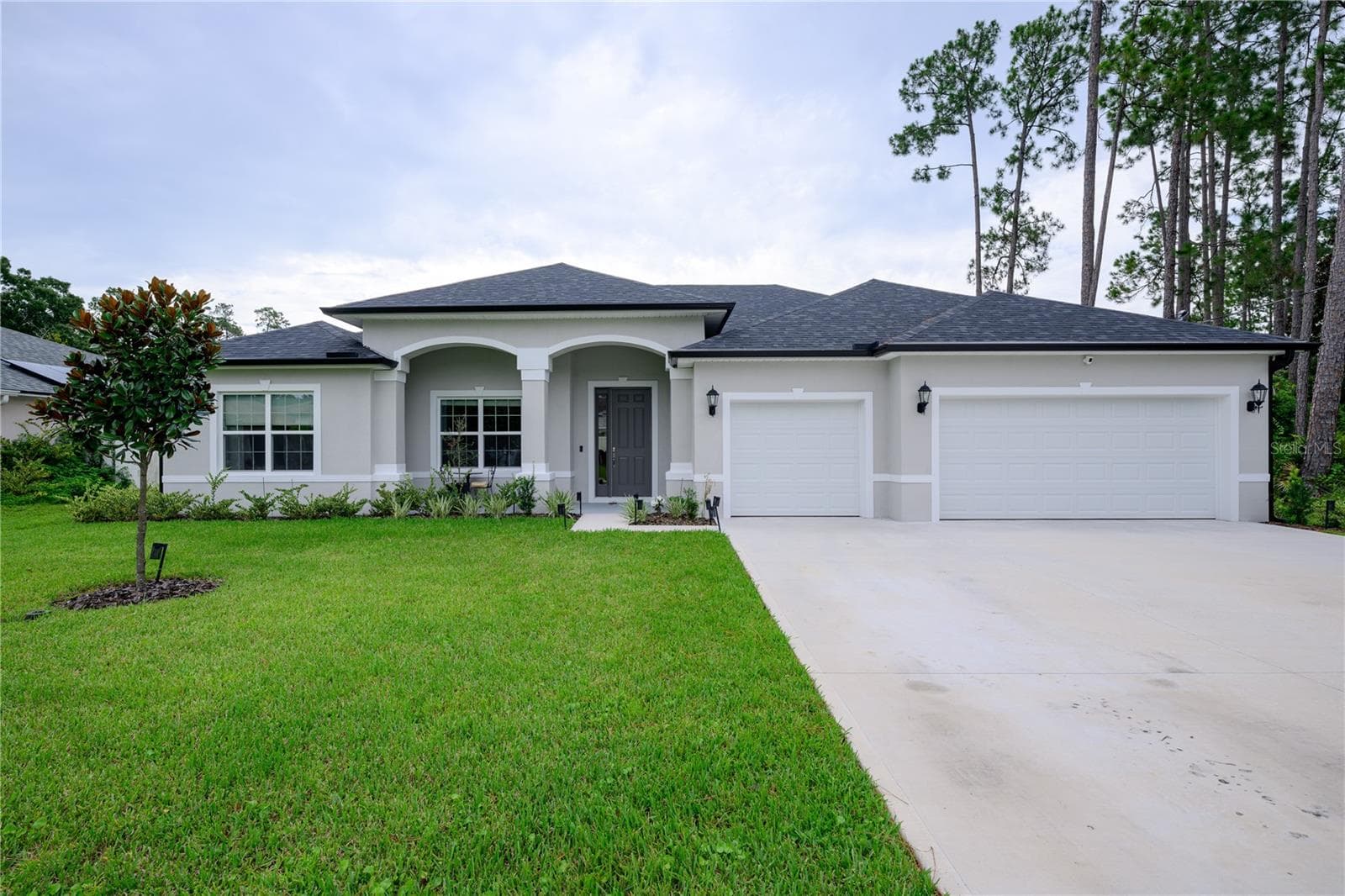 25 EDGE LN