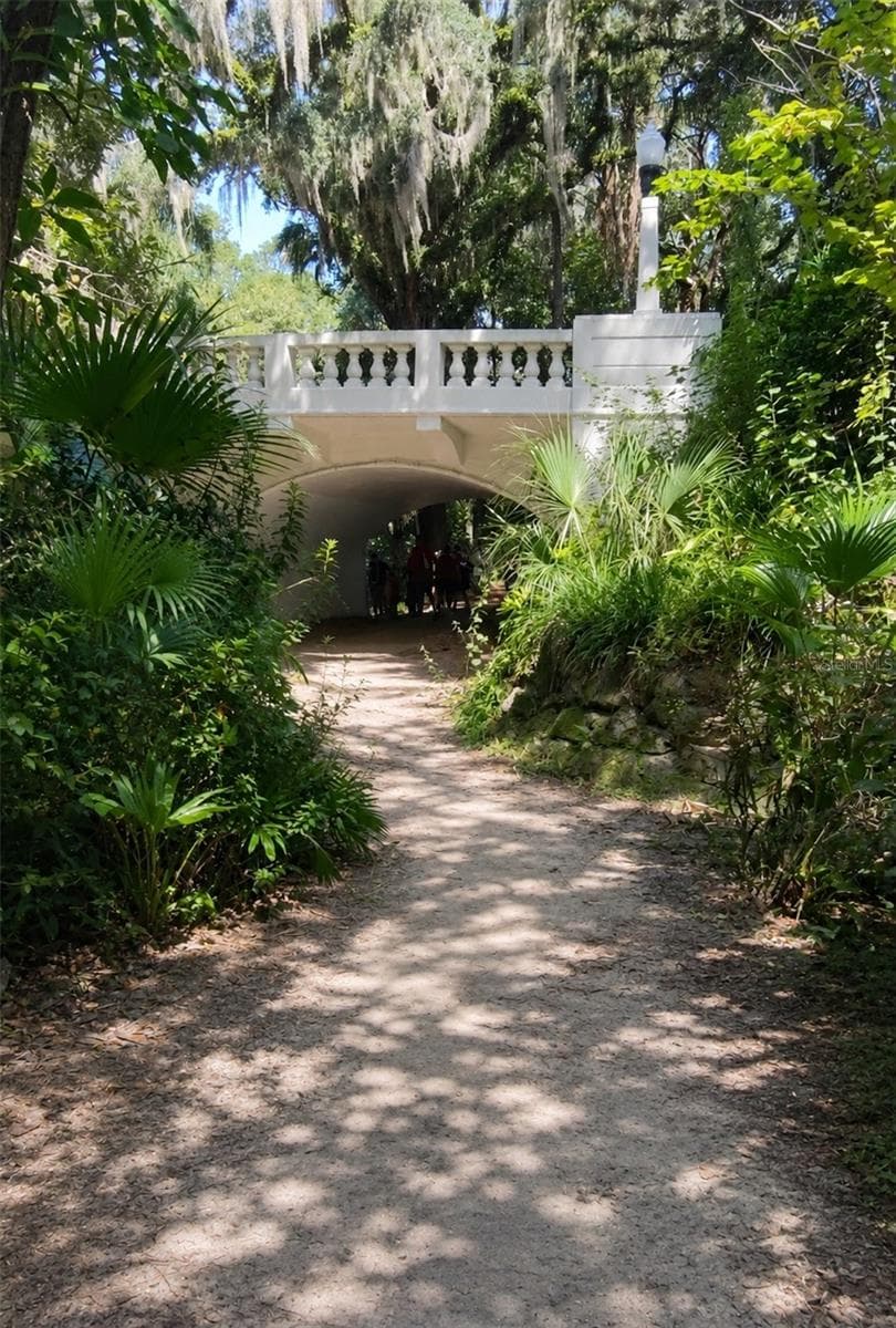 Walk to Dickson Azalea Park - 301 S HAMPTON AVE, ORLANDO