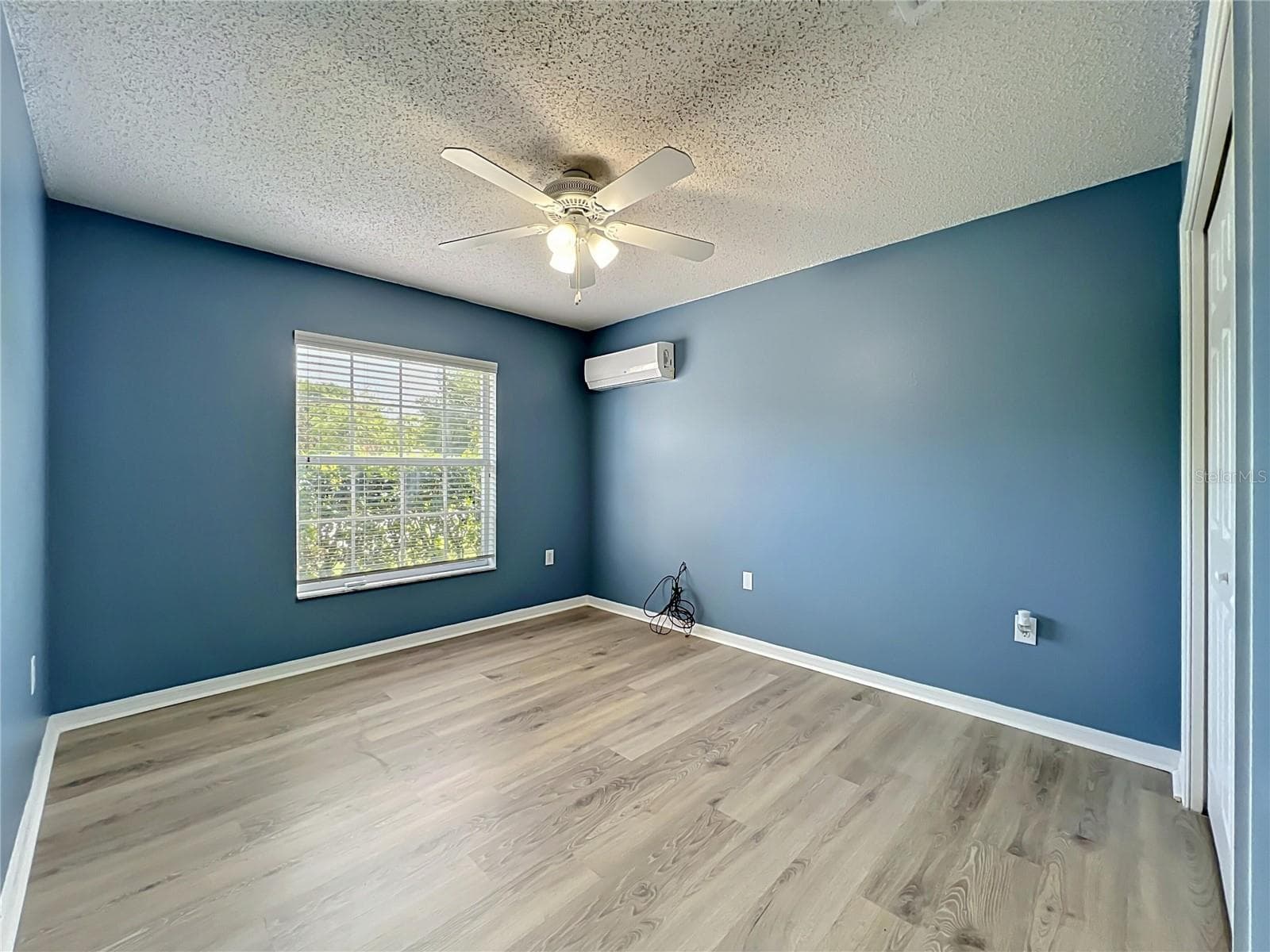 Single Family Residence at 8307 LAINIE LN, ORLANDO, photo 7 of 29