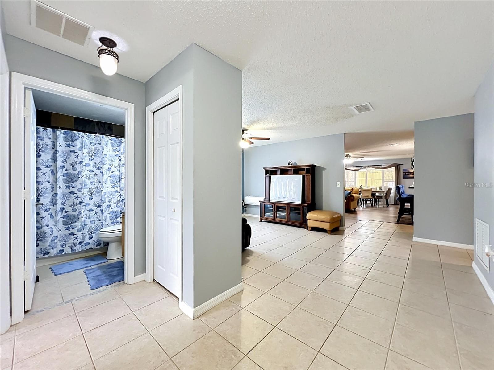 Single Family Residence at 8307 LAINIE LN, ORLANDO, photo 9 of 29