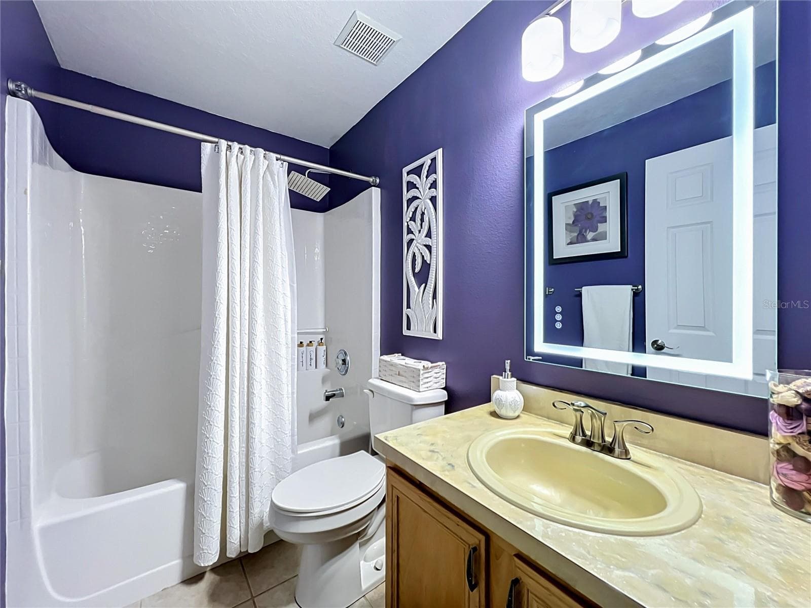 Single Family Residence at 8307 LAINIE LN, ORLANDO, photo 16 of 29