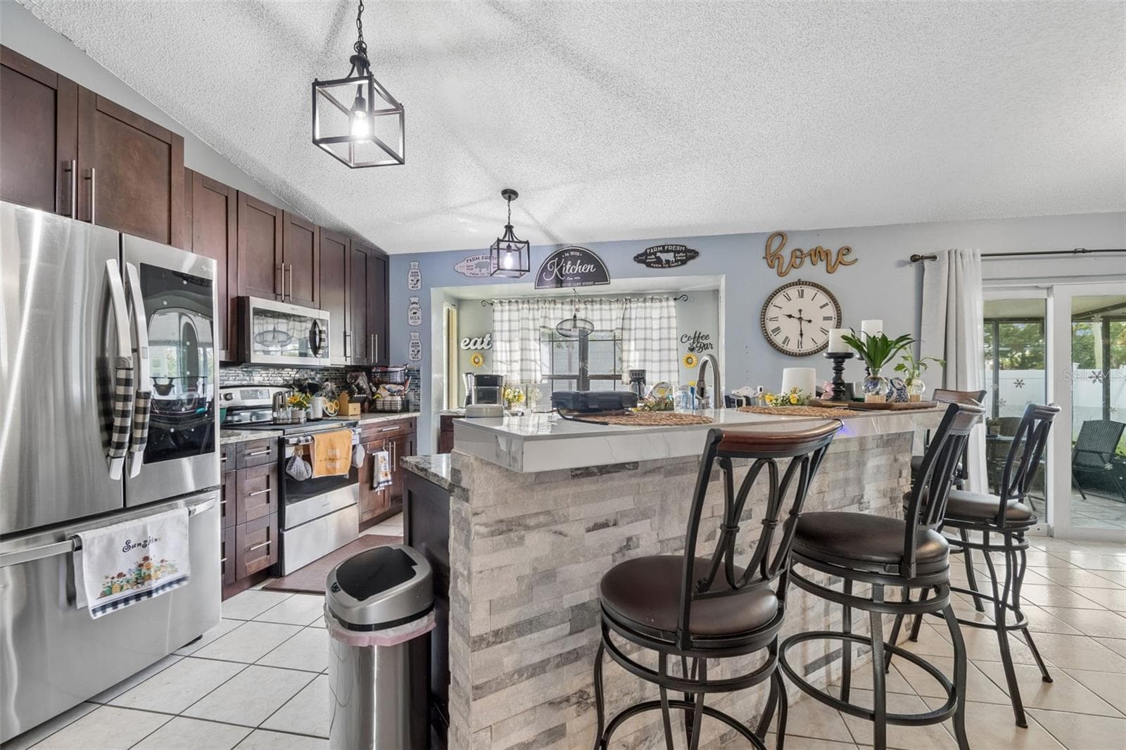 Single Family Residence at 10326 OUT ISLAND DR, TAMPA, photo 18 of 41