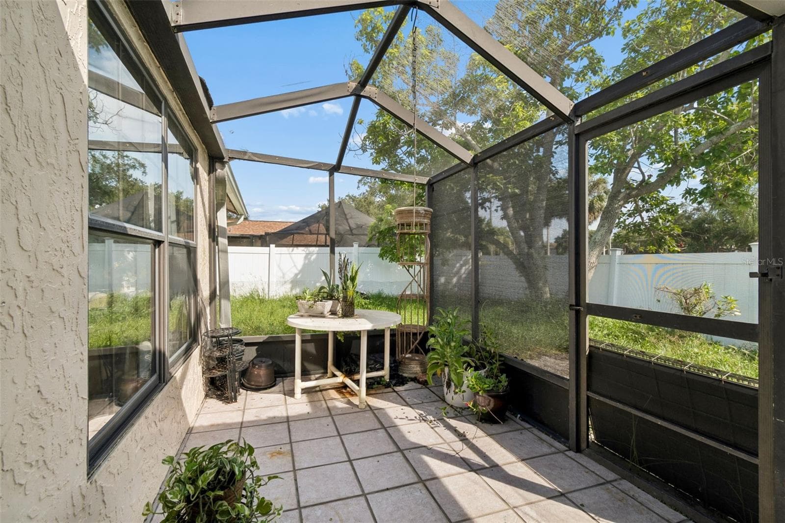 Single Family Residence at 10326 OUT ISLAND DR, TAMPA, photo 24 of 41