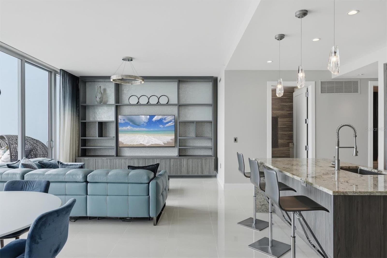 Open floor plan - 1155 N GULFSTREAM AVE #807, SARASOTA