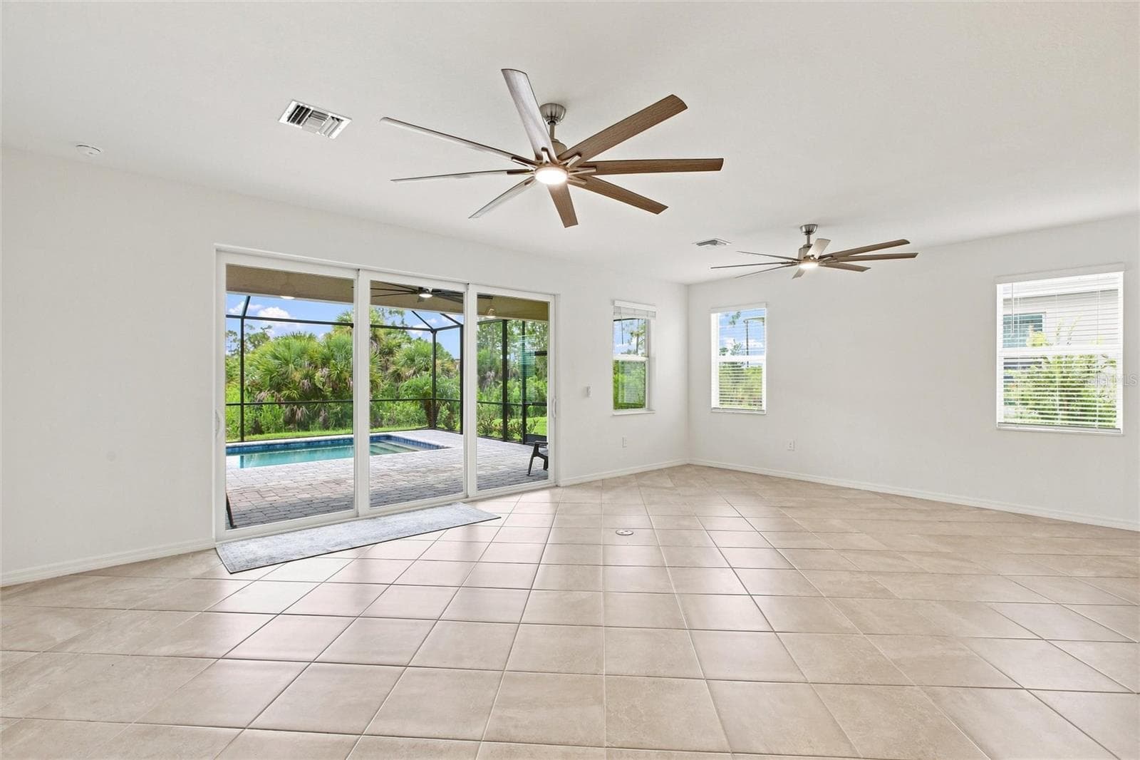 Single Family Residence at 11296 PINOT DR, VENICE, photo 6 of 50