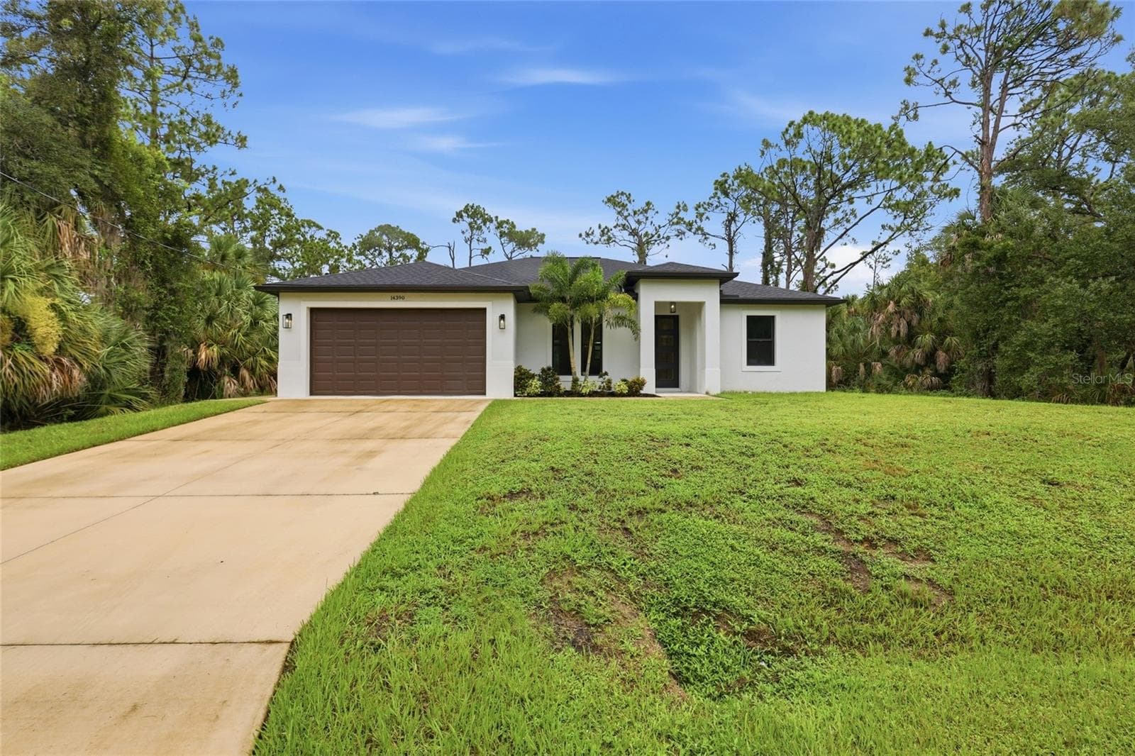 Single Family Residence at 14390 MADDOCK AVE, PORT CHARLOTTE, photo 2 of 44