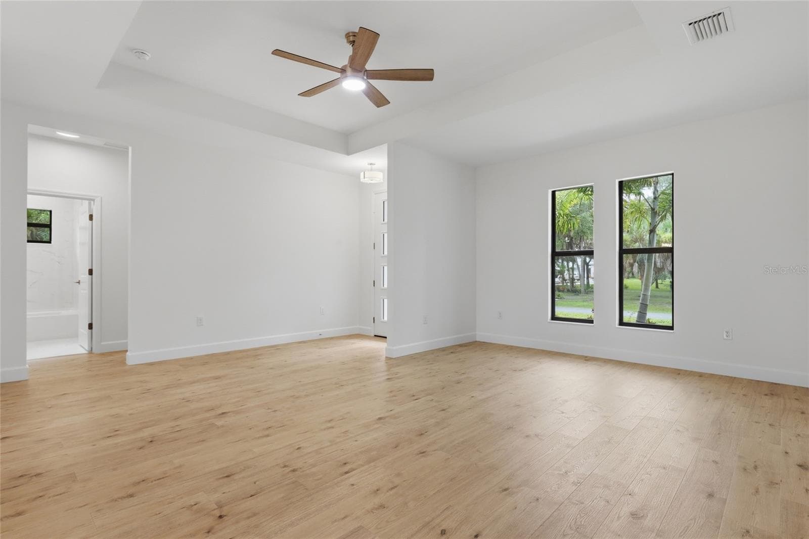 Single Family Residence at 14390 MADDOCK AVE, PORT CHARLOTTE, photo 18 of 44