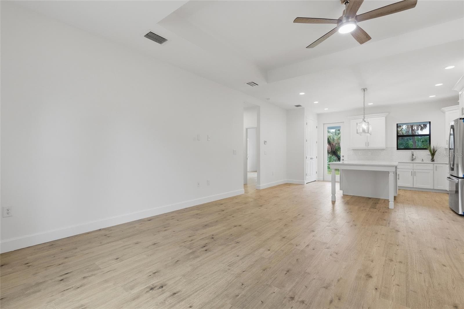 Single Family Residence at 14390 MADDOCK AVE, PORT CHARLOTTE, photo 20 of 44