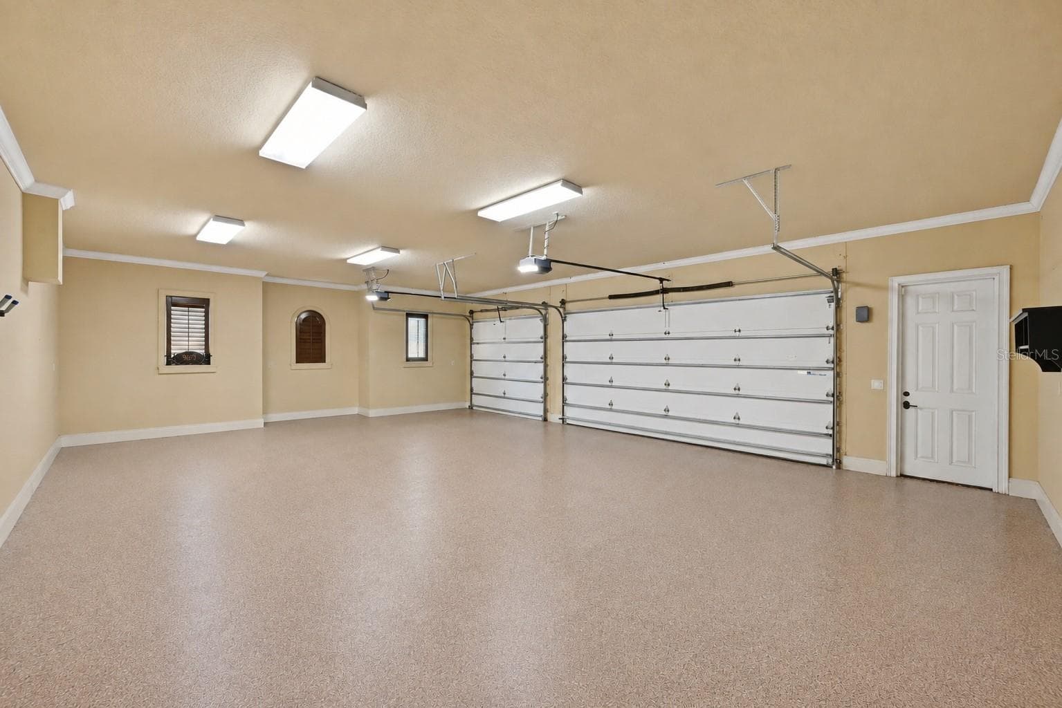 Over sized 3-Car Garage - 9679 WESTOVER ROBERTS RD, WINDERMERE