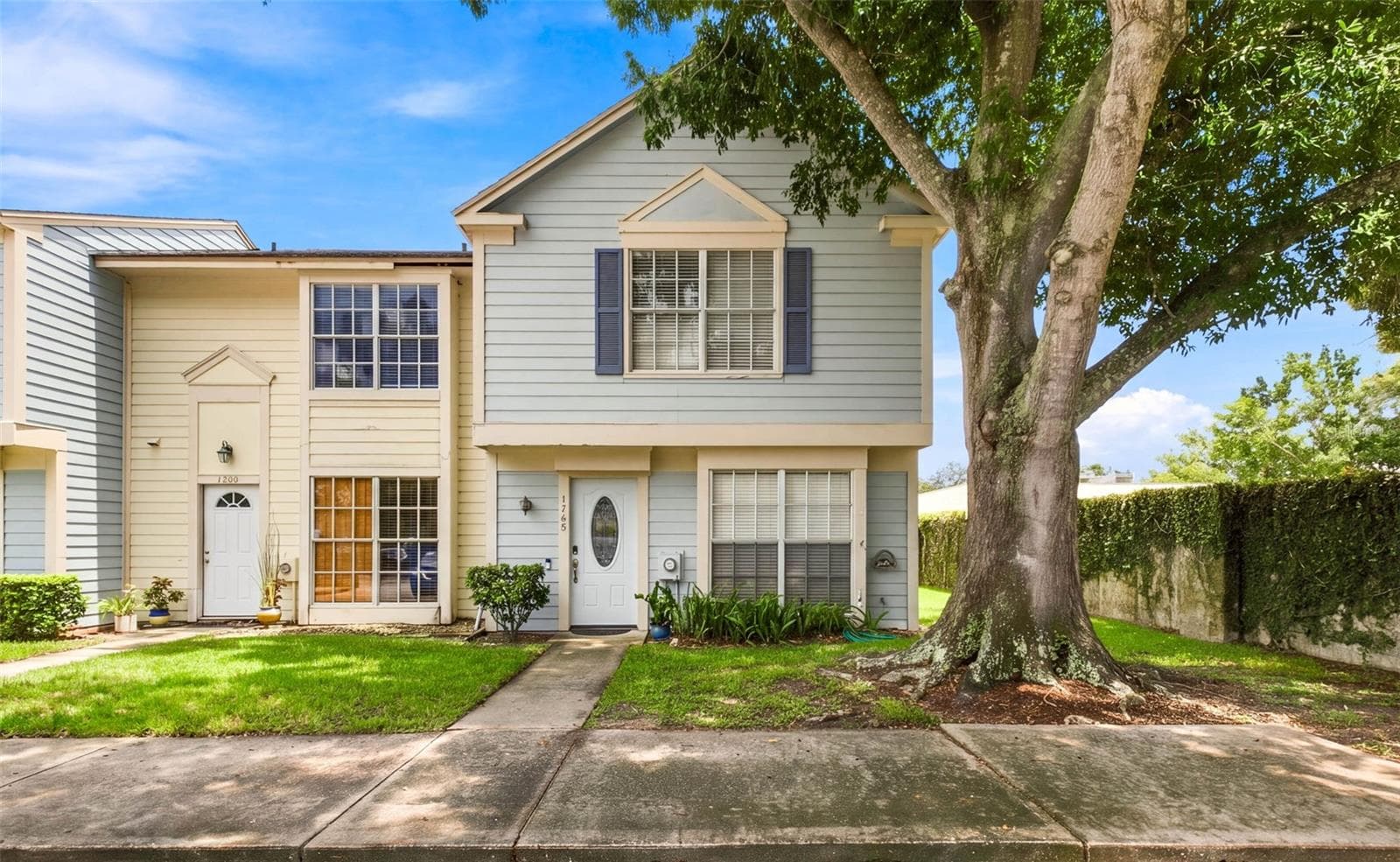 Townhouse at 1760 MILL RUN CIR, TAMPA, photo 2 of 42