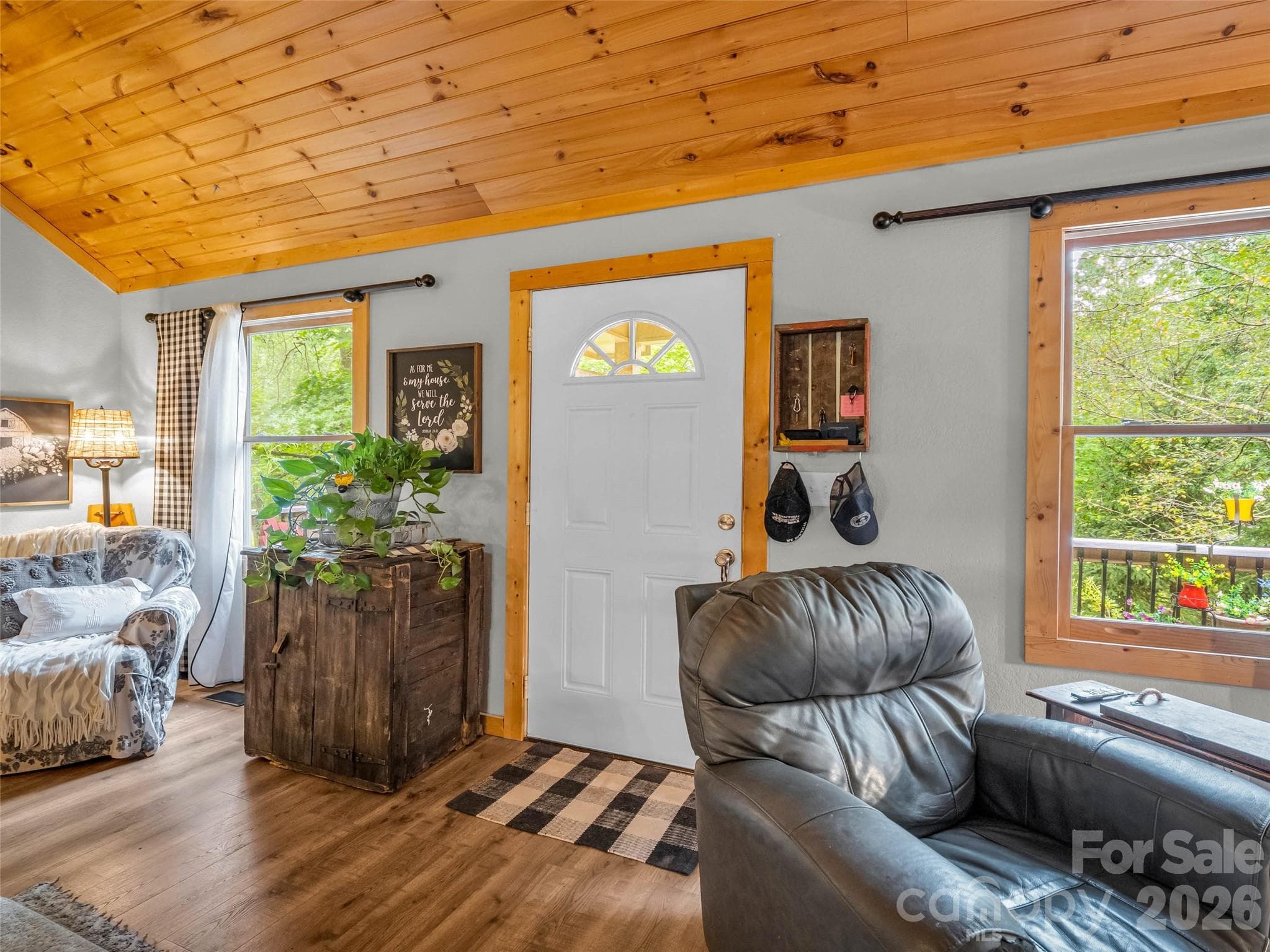 Single Family Residence at 412 Whitestone Circle, Union Mills, photo 10 of 40