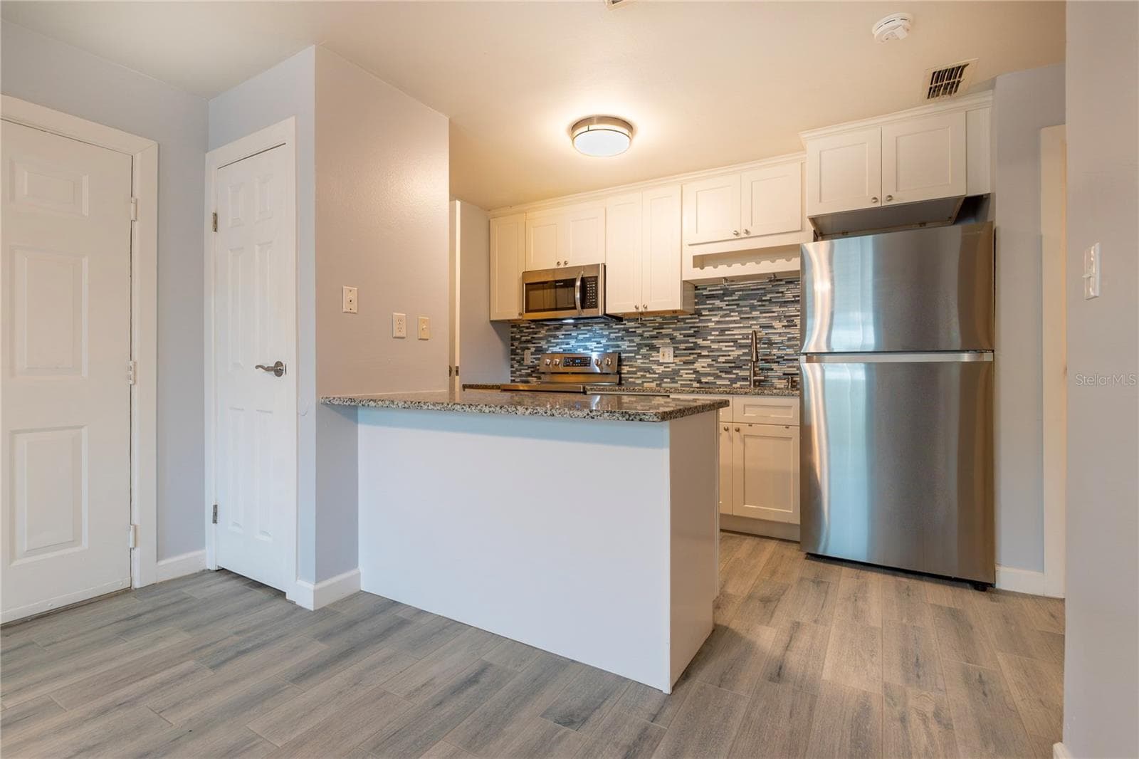 Condominium at 1400 GANDY BLVD N #1010, ST PETERSBURG, photo 6 of 50