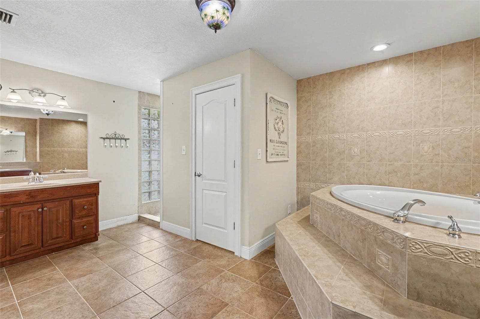 Single Family Residence at 1307 BRANTWOOD DR, VALRICO, photo 16 of 28