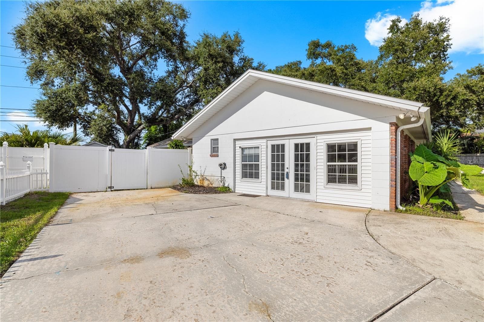 Single Family Residence at 13589 101ST TER, SEMINOLE, photo 5 of 58