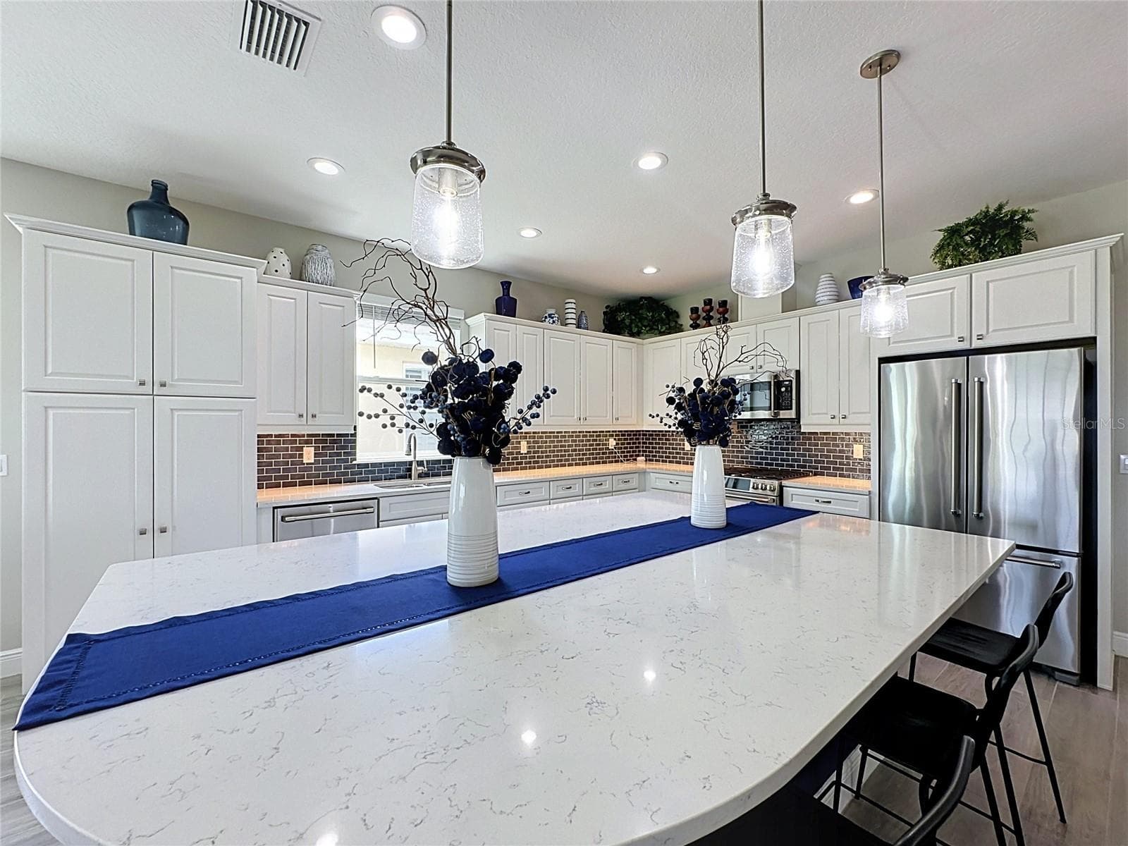 Single Family Residence at 174 SILVER MAPLE RD, GROVELAND, photo 16 of 76