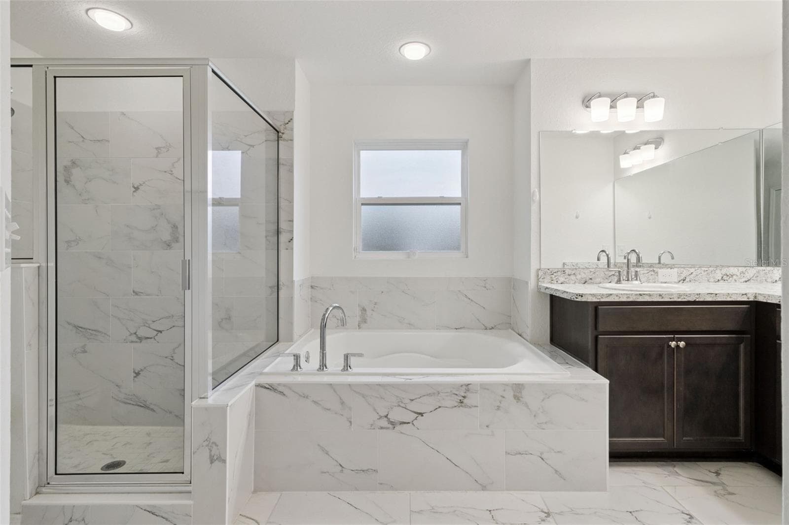 primary bathroom - 1041 BROOKS WAY, WINTER HAVEN