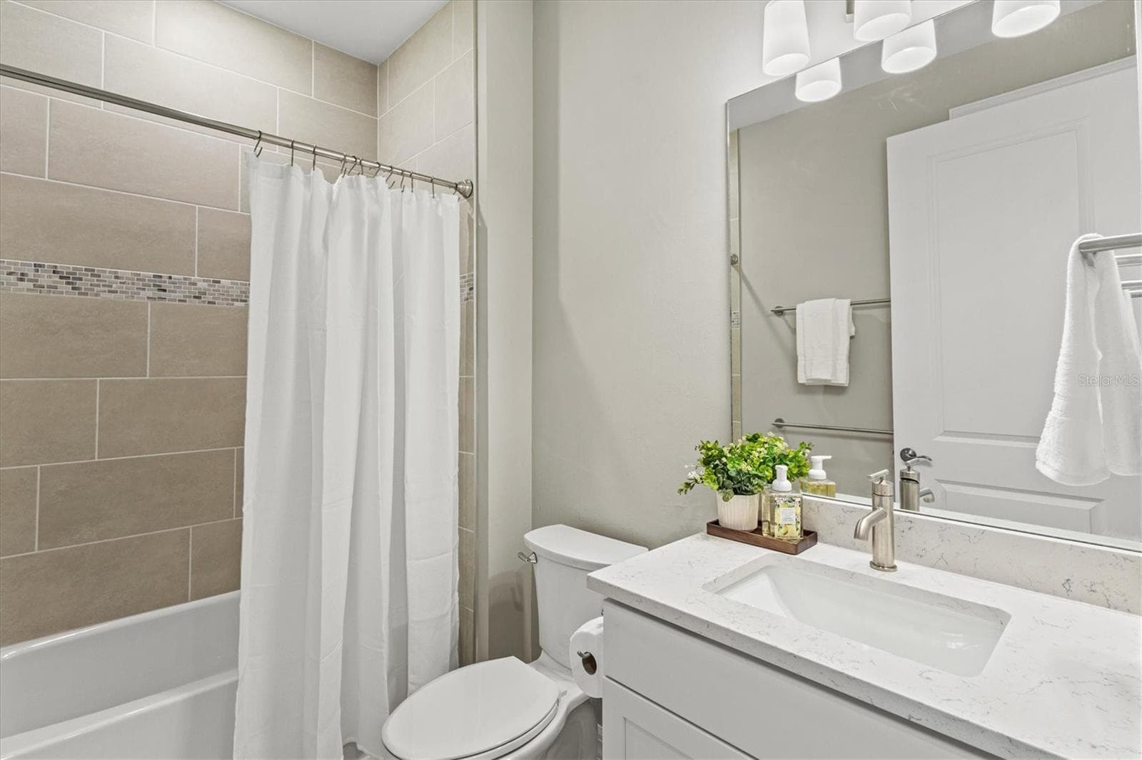 Guest bathroom. - 2534 GABEL OAK DR, NORTH PORT