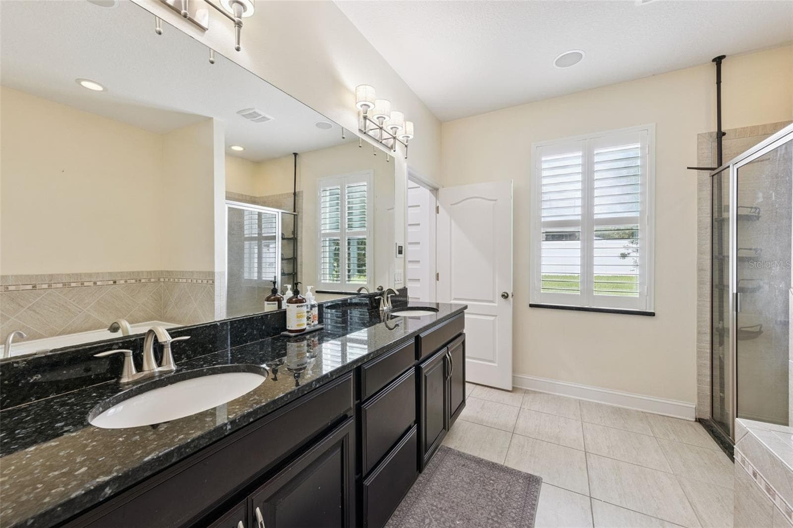 Single Family Residence at 2205 PICKFORD CIR, APOPKA, photo 11 of 33