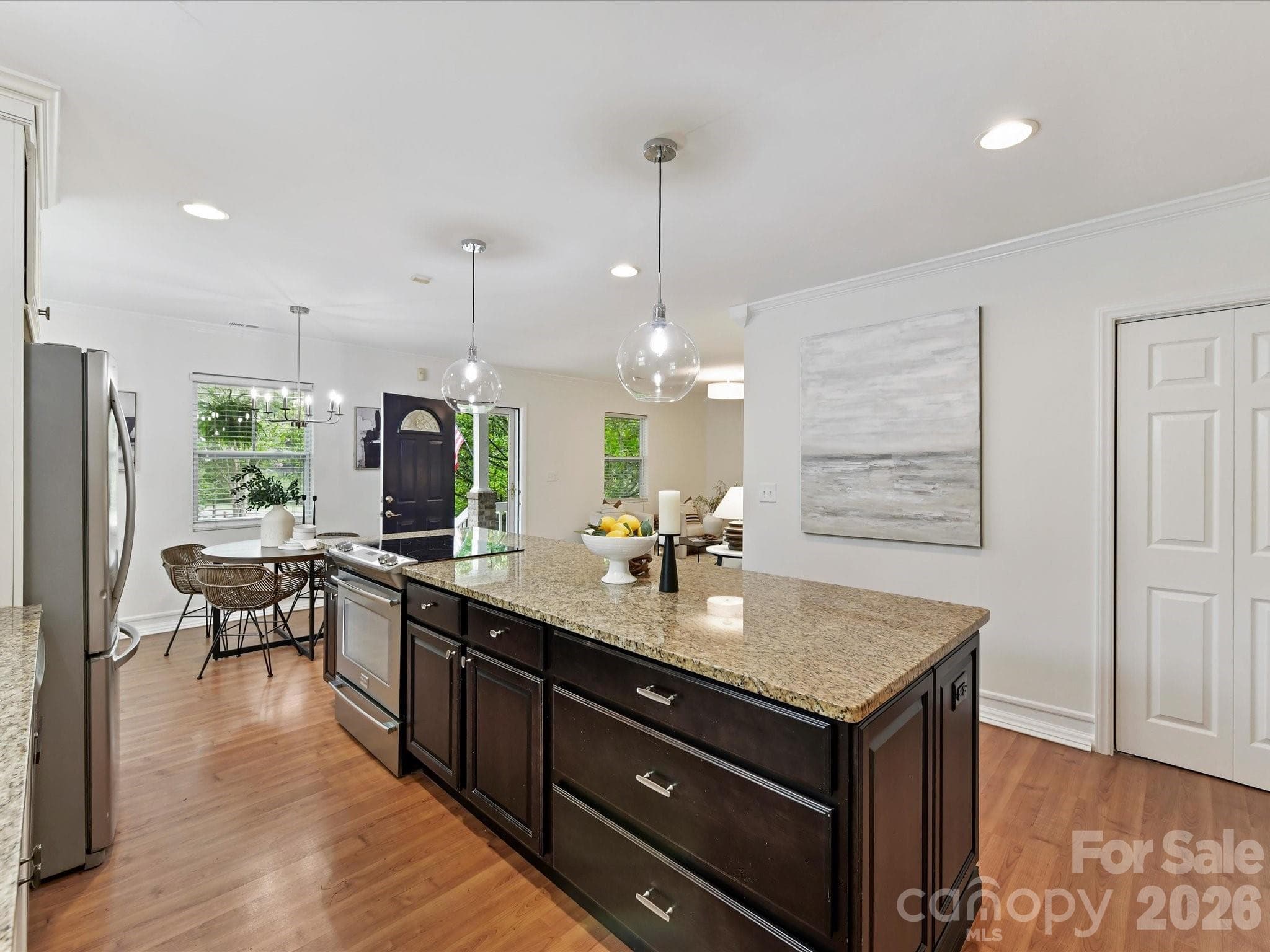 Single Family Residence at 2028 Hamorton Place, Charlotte, photo 11 of 33