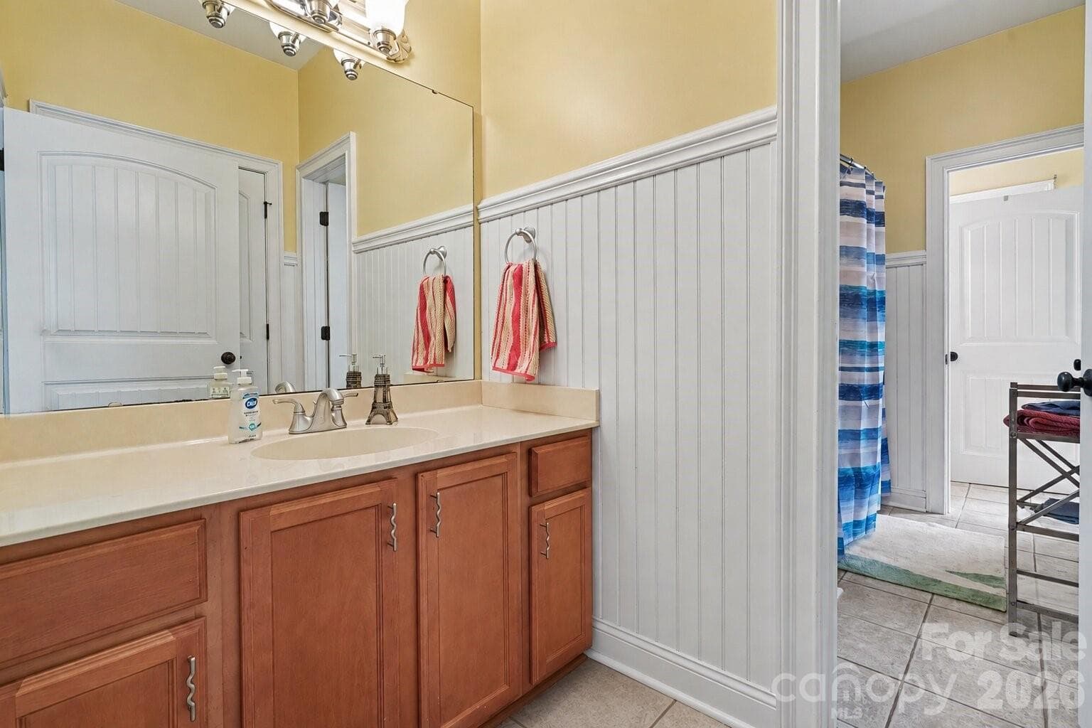 Single Family Residence at 507 Crown Court, Richburg, photo 17 of 32