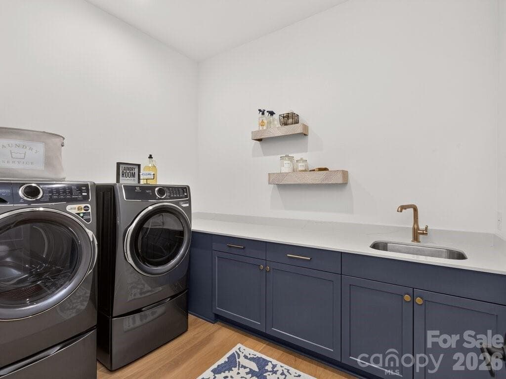 Laundry with Sink and Cabinetry - 3098 Sherman Drive, Lancaster