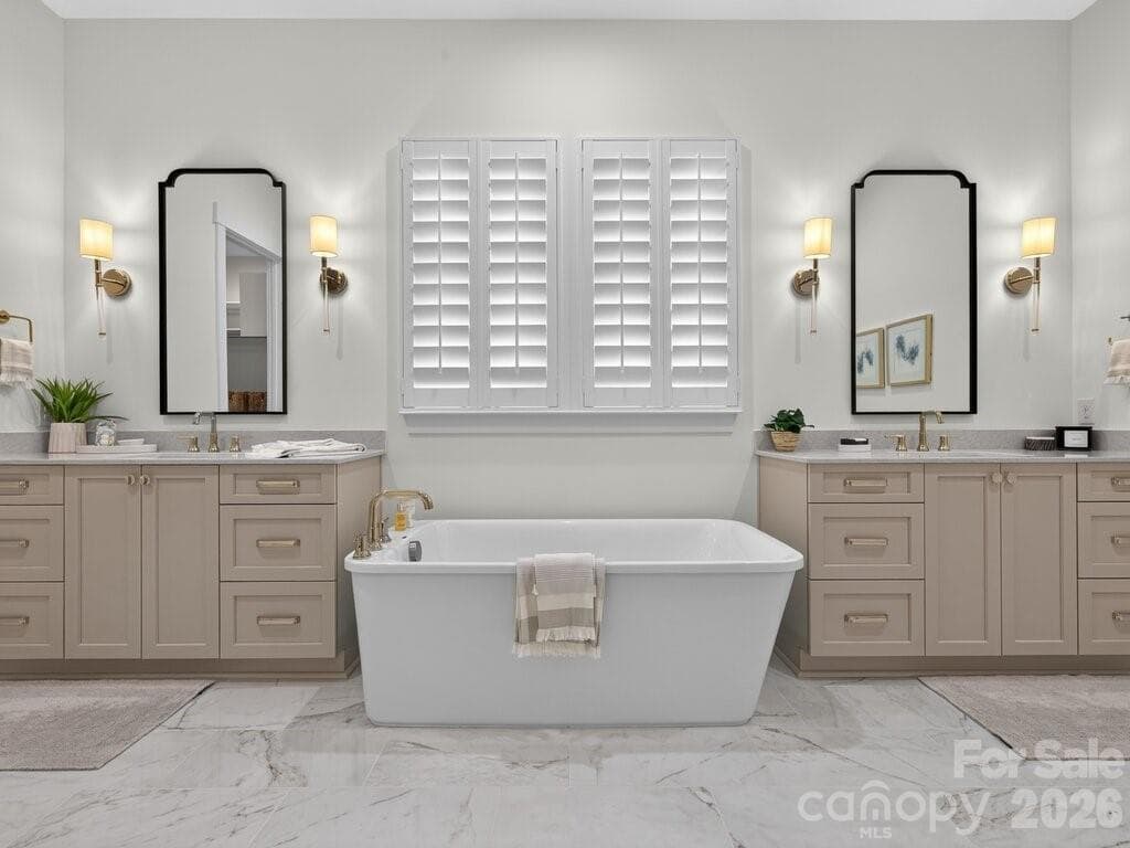 Primary Bath - 3098 Sherman Drive, Lancaster