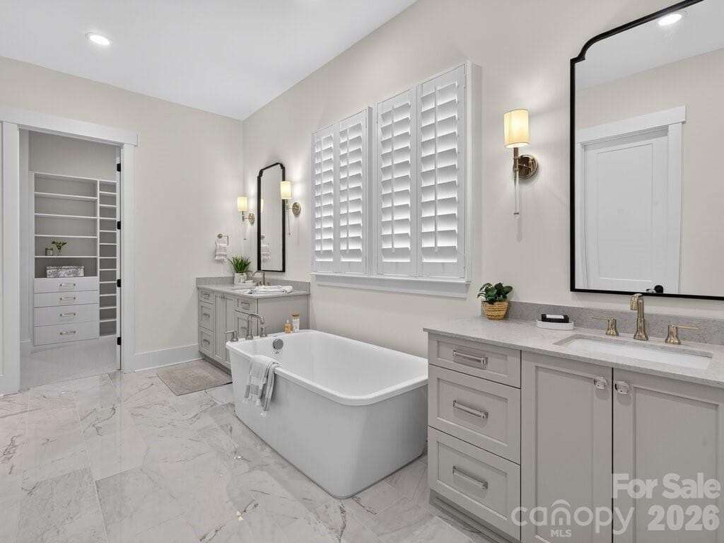 Primary Bath - 3098 Sherman Drive, Lancaster