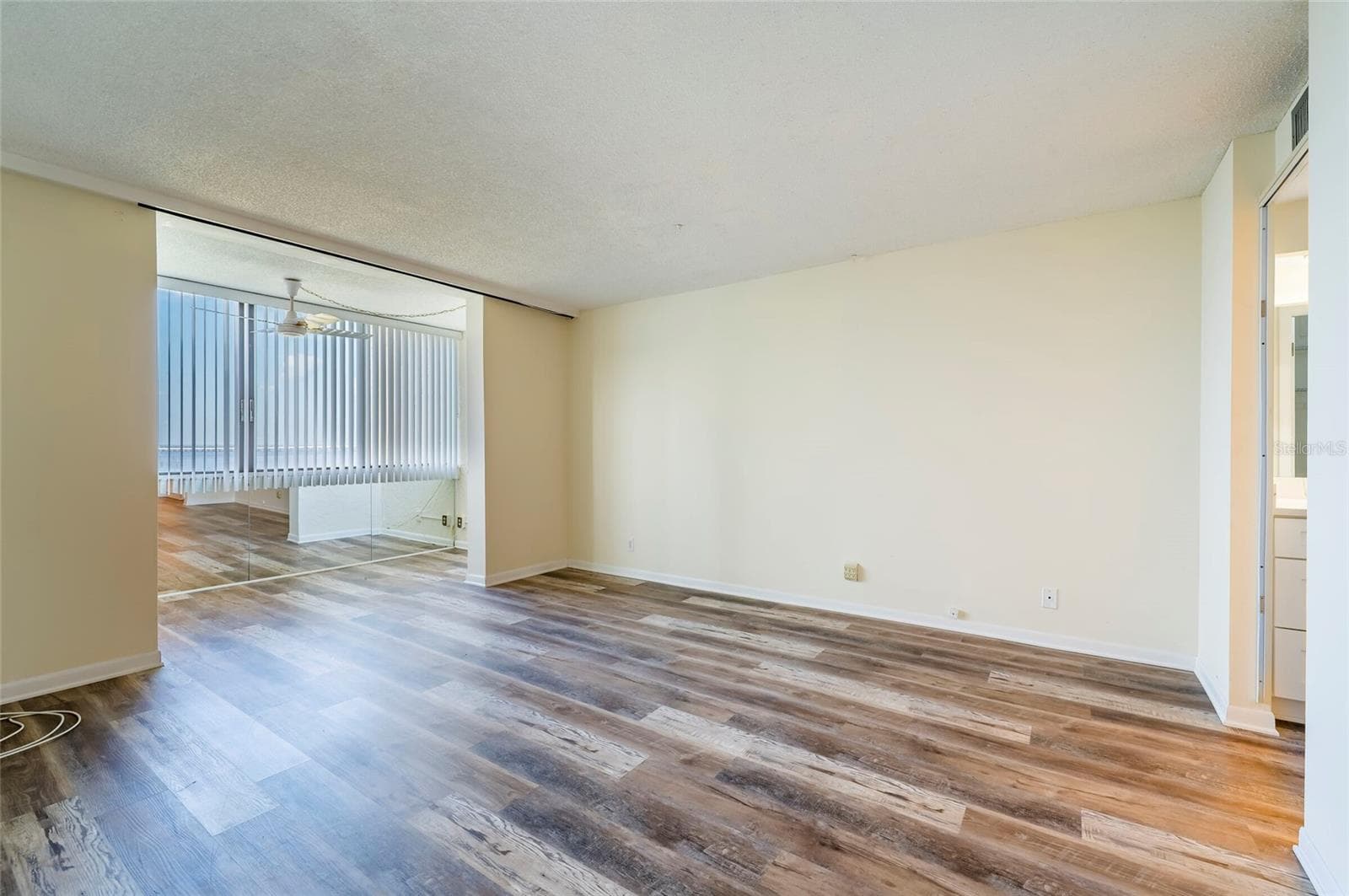 Condominium at 2618 COVE CAY DR #702, CLEARWATER, photo 23 of 36