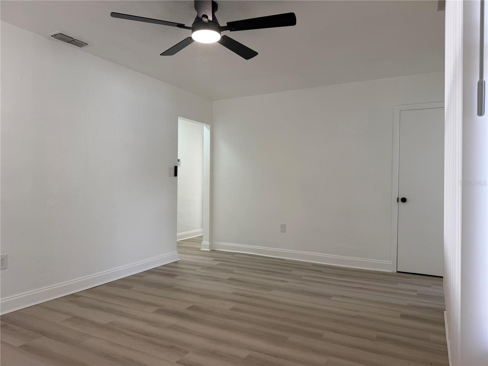 Living Area - 1705 E BIRD ST, TAMPA