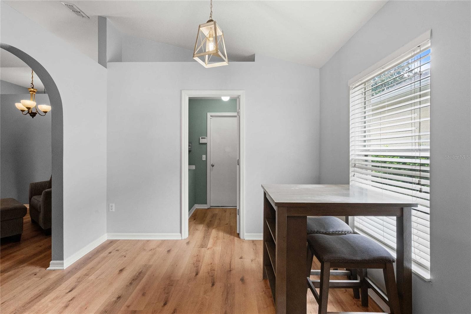 Breakfast Nook - 14423 FINSBURY DR, SPRING HILL