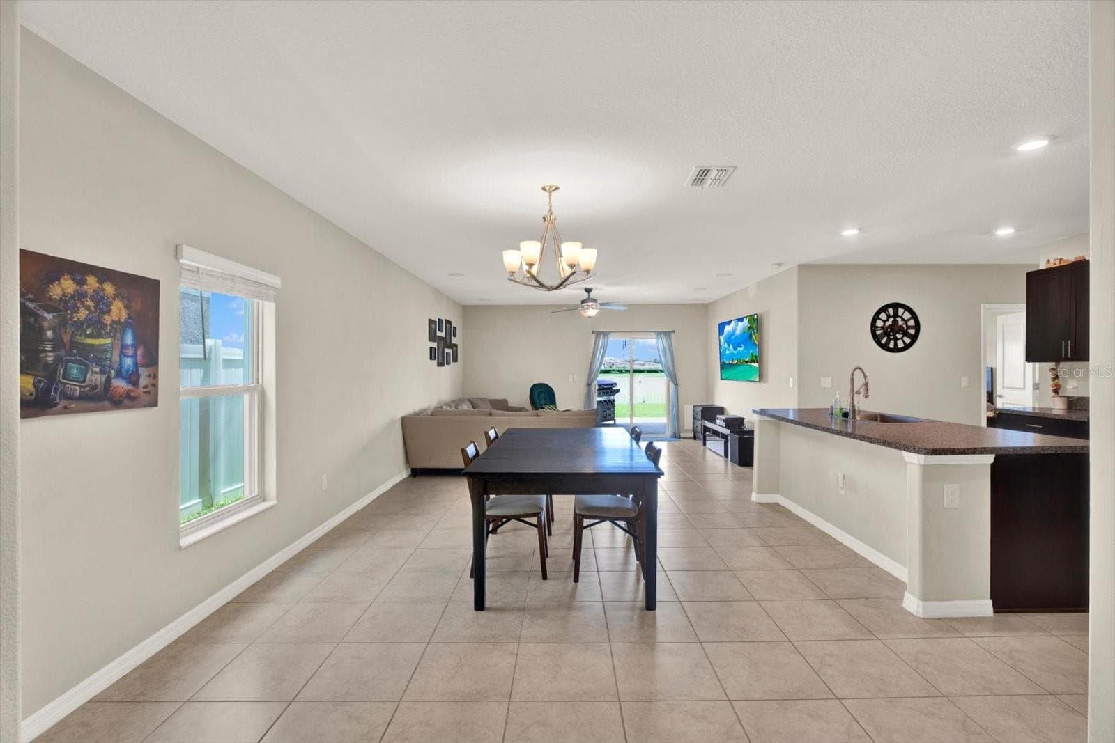 Single Family Residence at 7505 SAMUEL IVY DR, TAMPA, photo 8 of 62