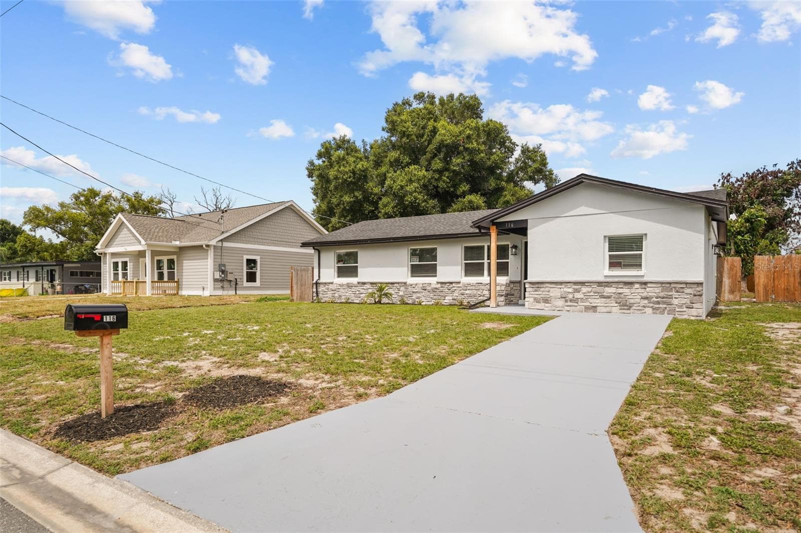 Single Family Residence at 116 HARBOR DR, WINTER HAVEN, photo 3 of 28