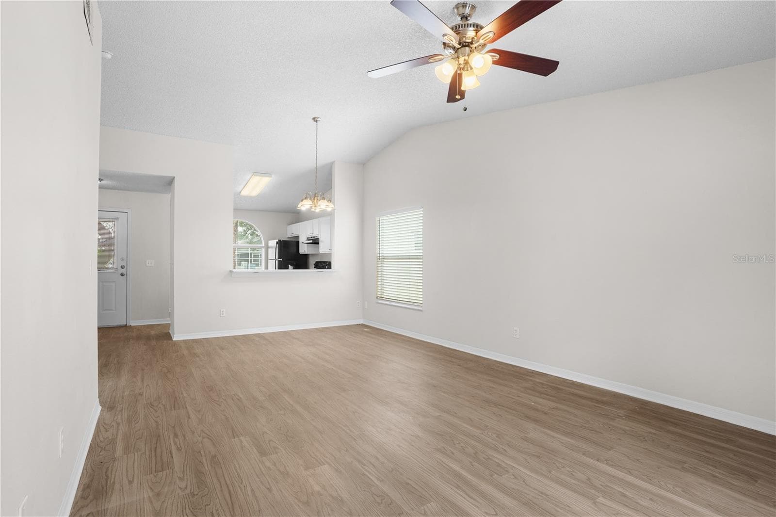 Single Family Residence at 1512 OAK HILL TRL, KISSIMMEE, photo 13 of 35