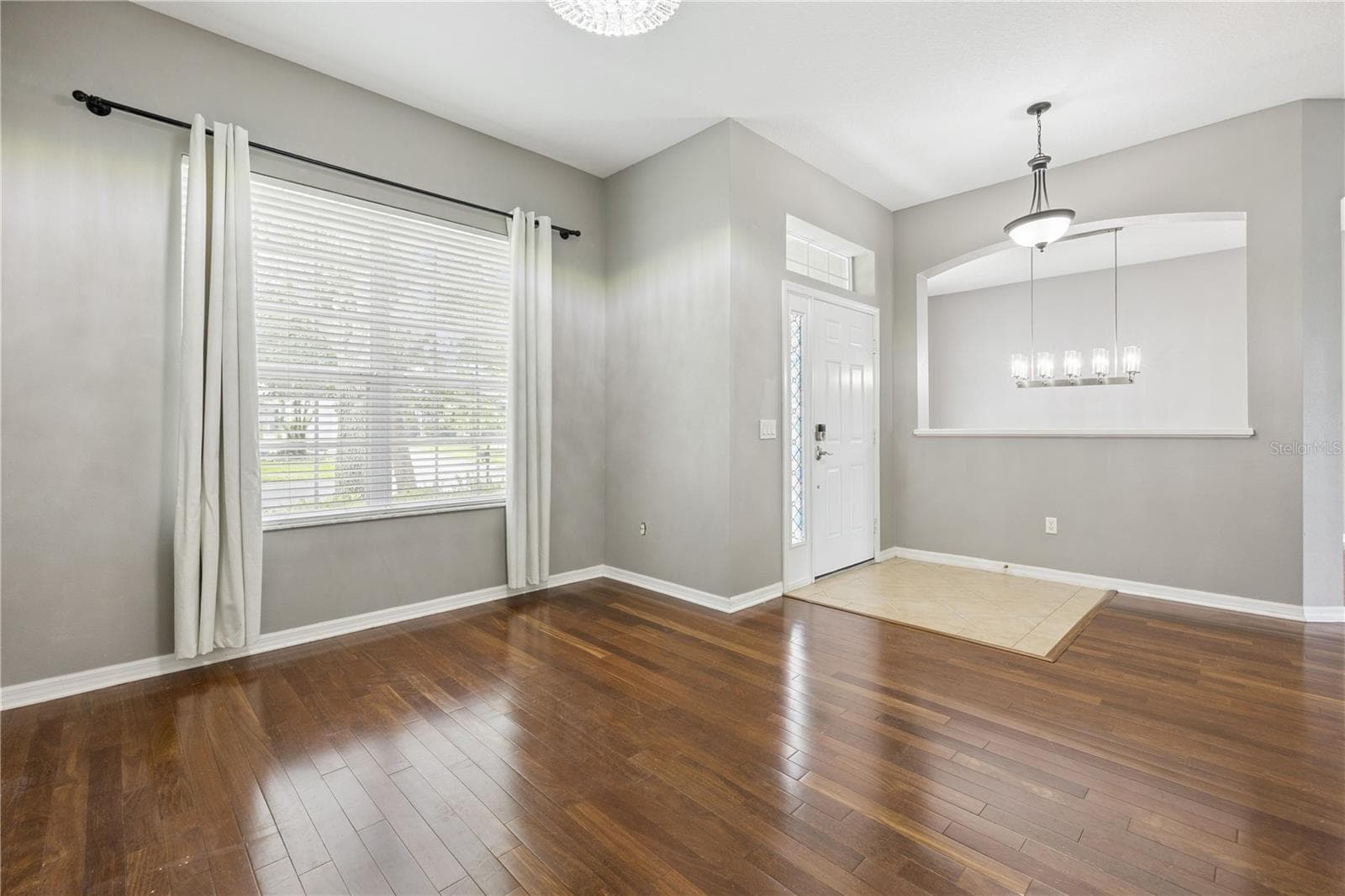 Formal Living Room - 13527 FOX GLOVE ST, WINTER GARDEN