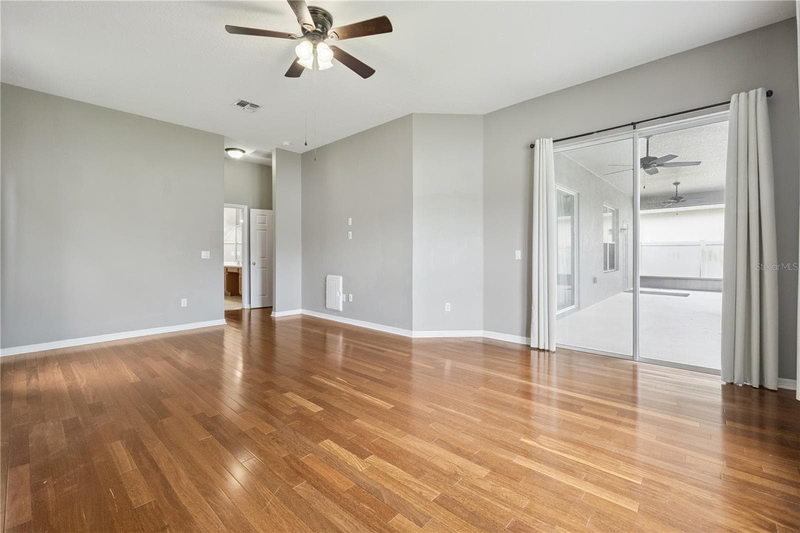 Primary Suite - 13527 FOX GLOVE ST, WINTER GARDEN
