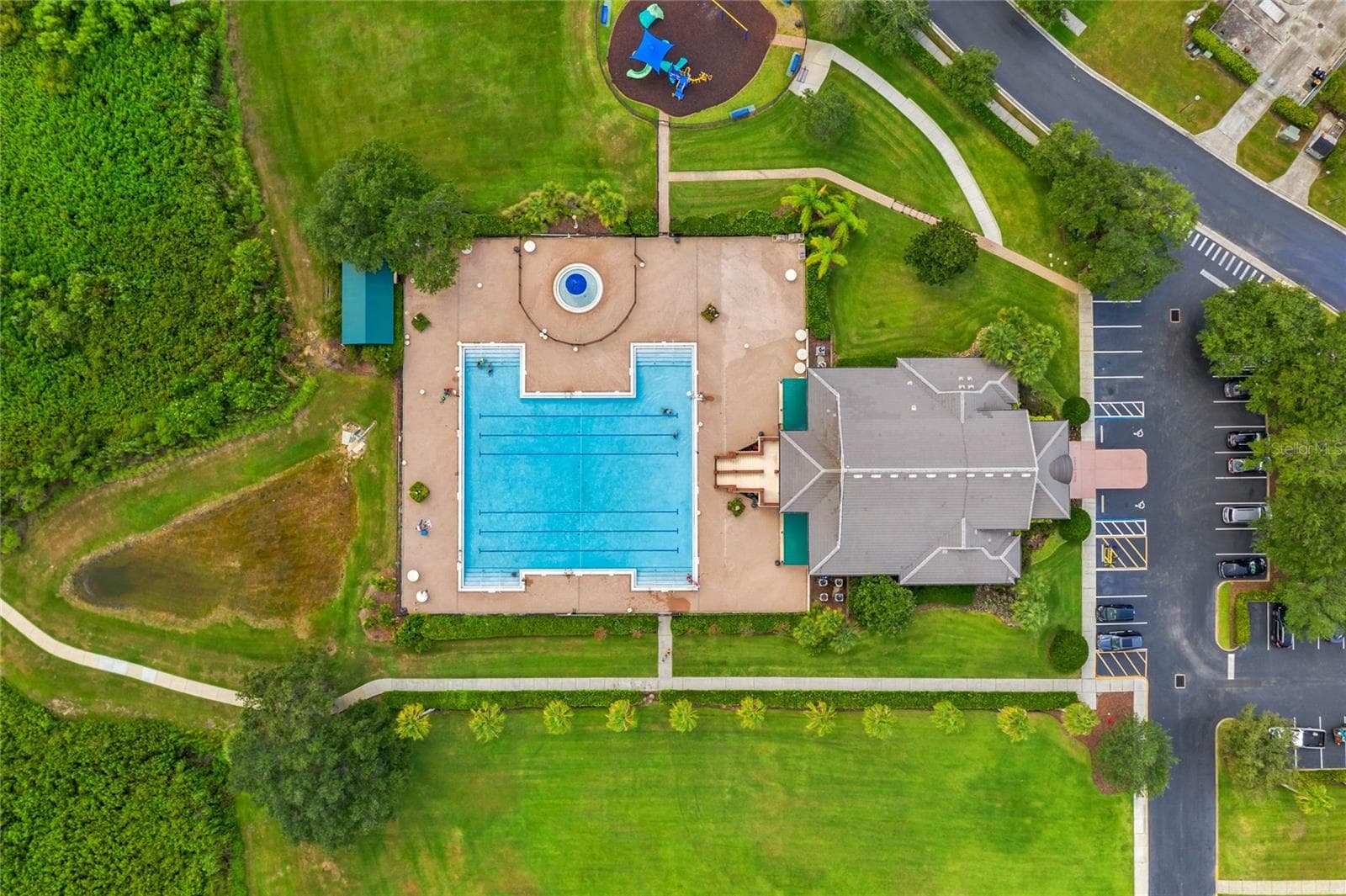 Community Clubhouse and Pool - 13527 FOX GLOVE ST, WINTER GARDEN