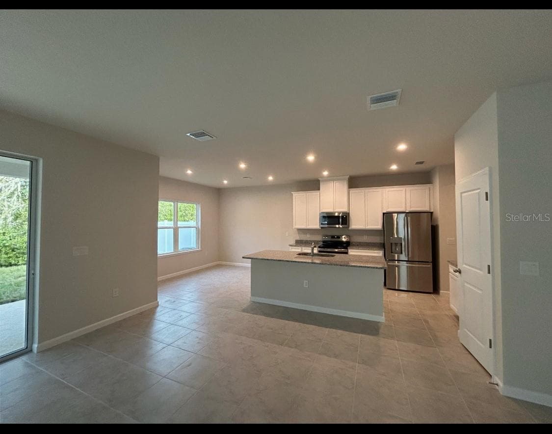 open concept - 11931 THORNCREST DR, SPRING HILL