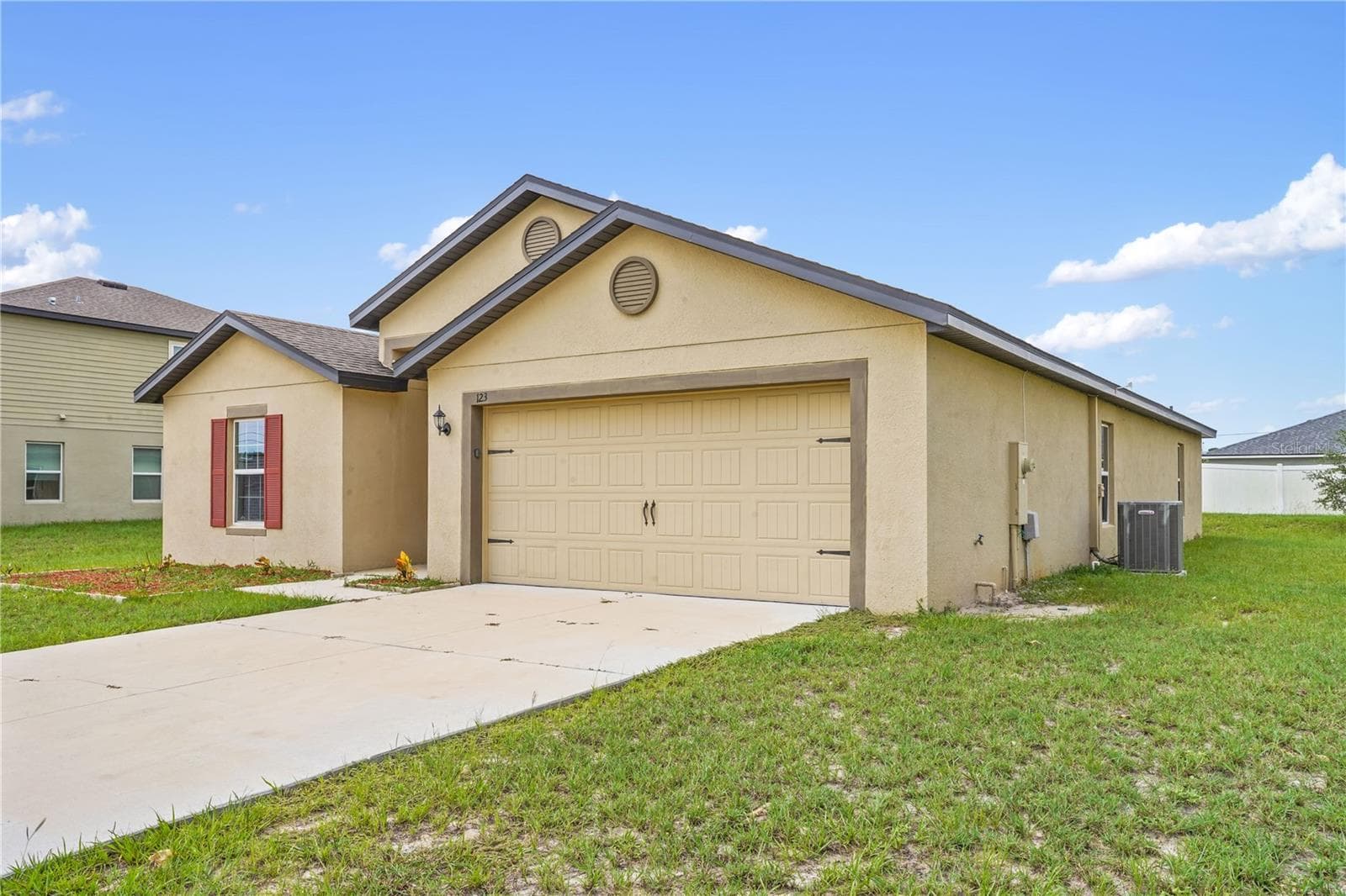 Single Family Residence at 123 VIOLET CT, POINCIANA, photo 4 of 39