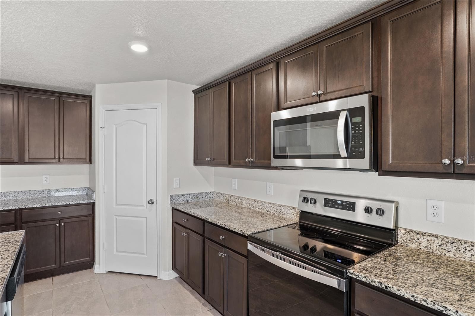 Single Family Residence at 123 VIOLET CT, POINCIANA, photo 13 of 39