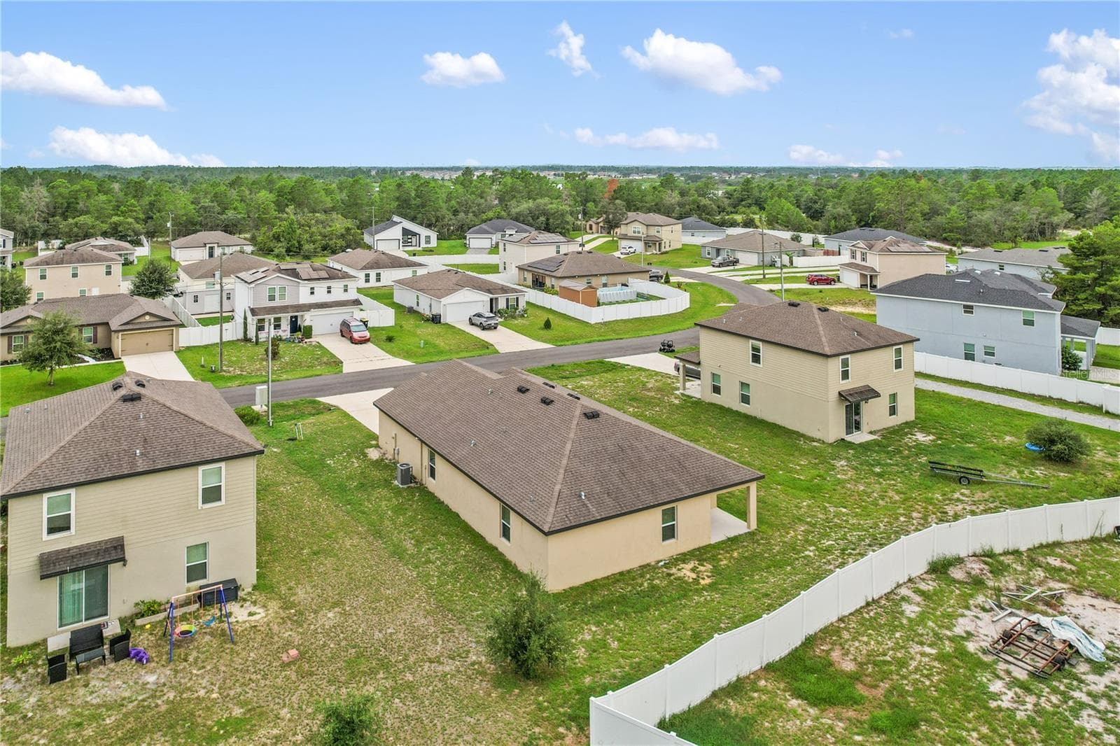 Single Family Residence at 123 VIOLET CT, POINCIANA, photo 33 of 39