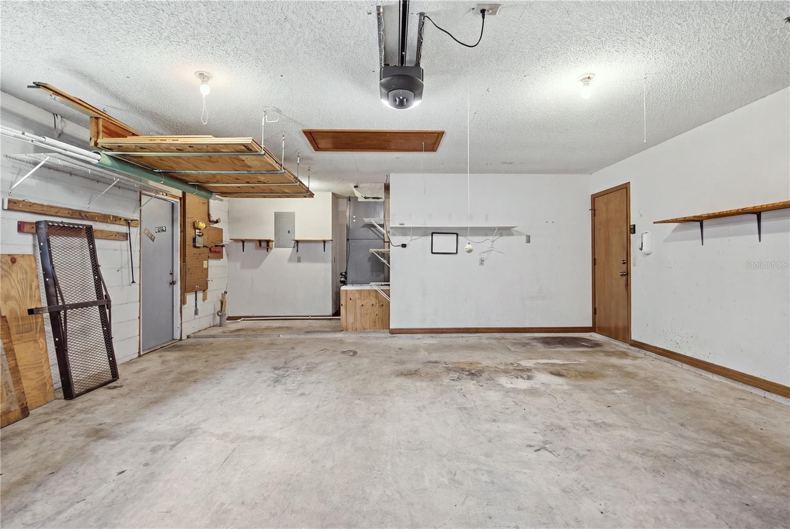 Over Sized Two Car Garage - 521 FERNWOOD DR, ALTAMONTE SPRINGS