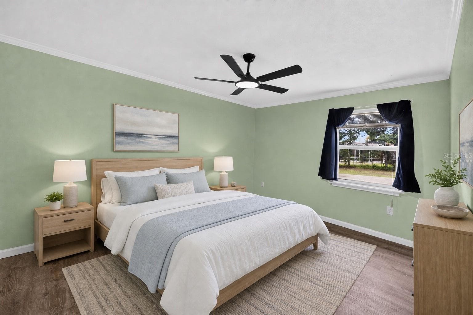 Virtually staged - Secondary bedroom with queen bed. - 1305 GREENFIELD CIR, VENICE
