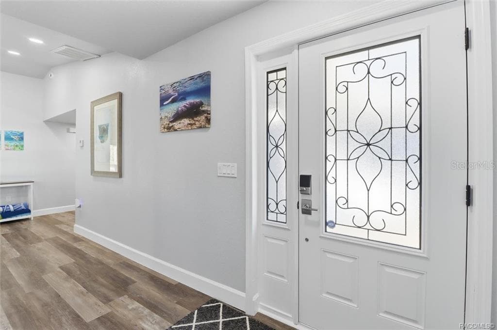 Single Family Residence at 9205 W HARBOR ISLE CT, CRYSTAL RIVER, photo 10 of 57