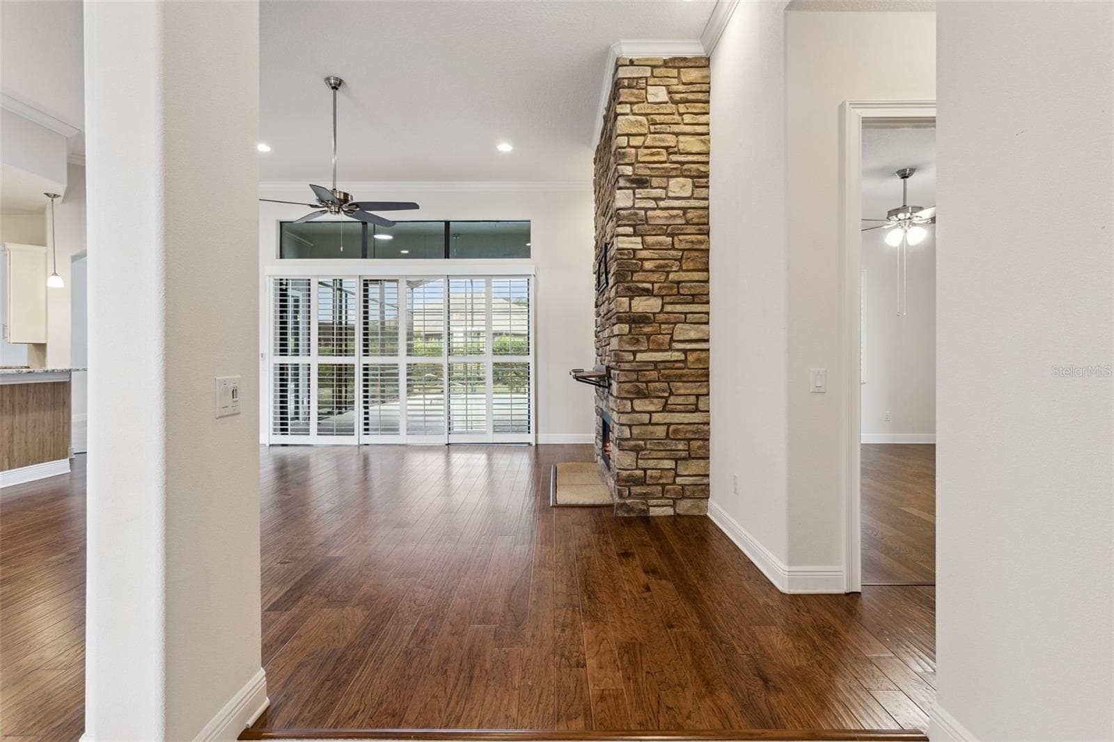 Single Family Residence at 39513 HILLRISE LN, LADY LAKE, photo 19 of 57