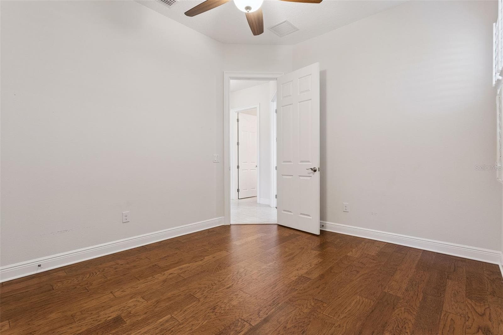 Single Family Residence at 39513 HILLRISE LN, LADY LAKE, photo 29 of 57