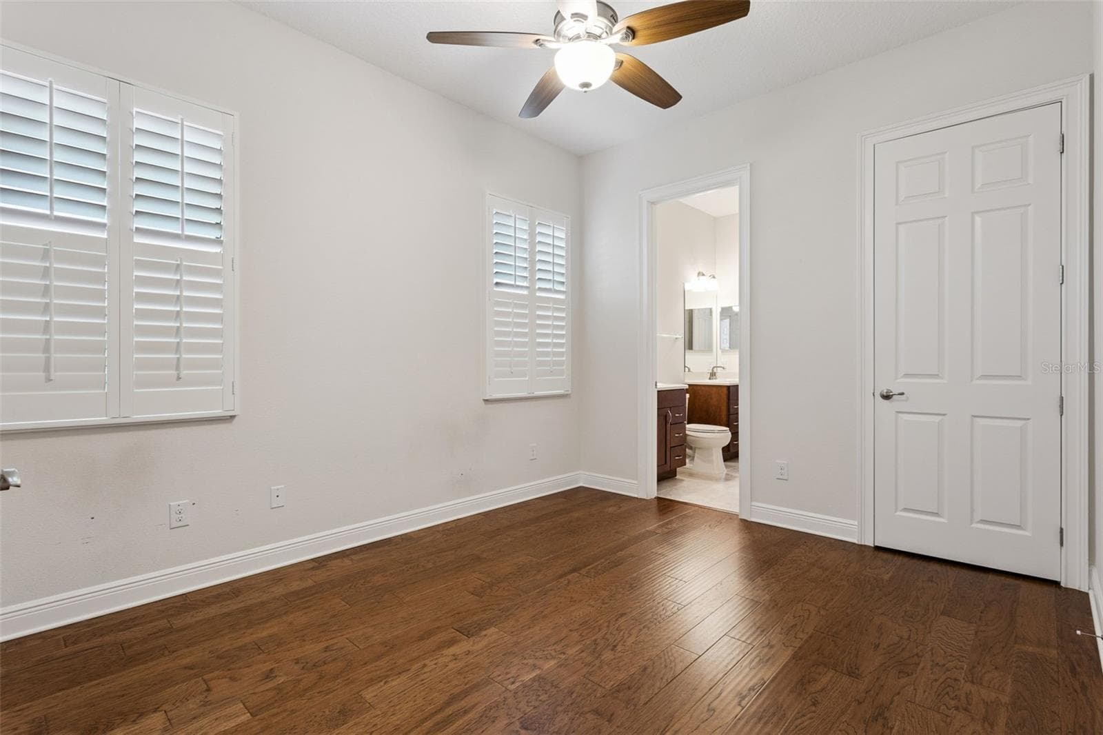 Single Family Residence at 39513 HILLRISE LN, LADY LAKE, photo 32 of 57