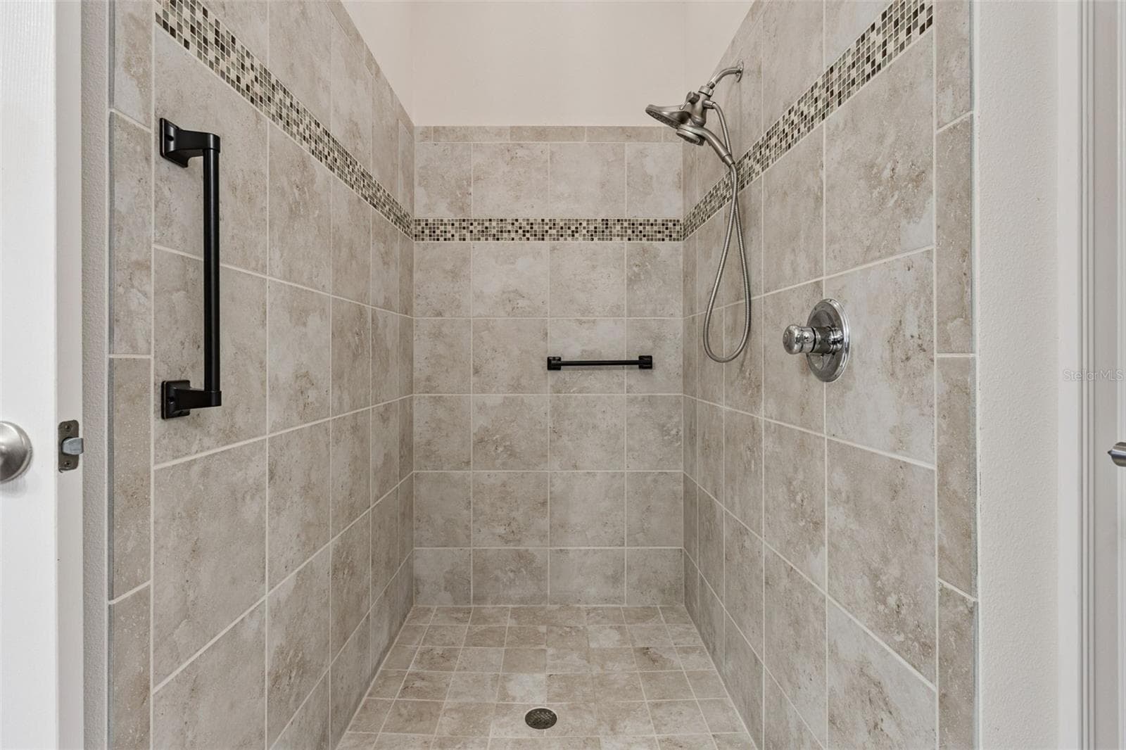 Single Family Residence at 39513 HILLRISE LN, LADY LAKE, photo 39 of 57