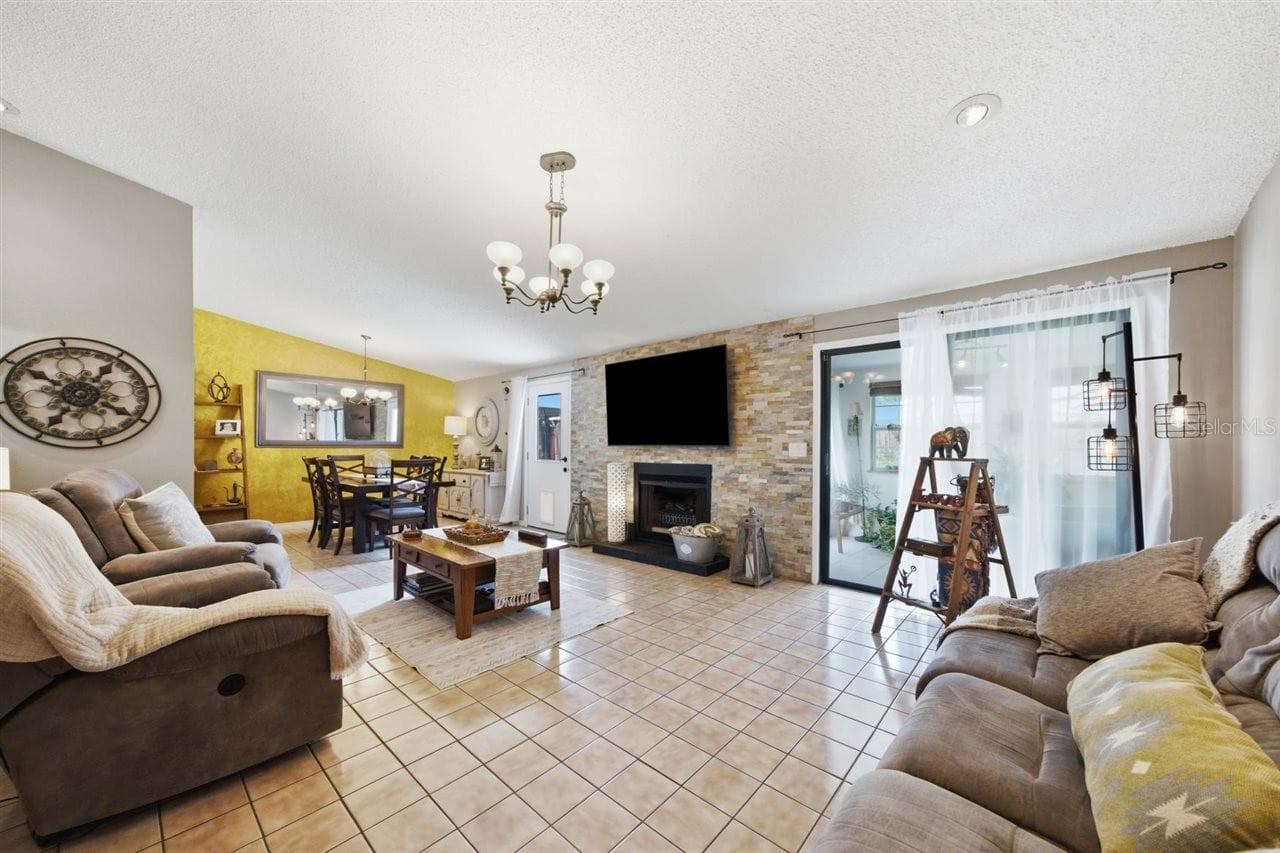 Living Room - 5309 BLACK PINE DR, TAMPA