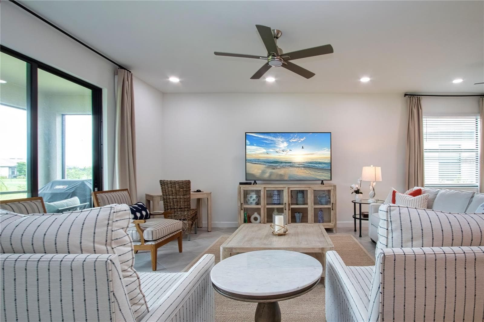 Single Family Residence at 5160 CORAL REEF WAY, BRADENTON, photo 7 of 66